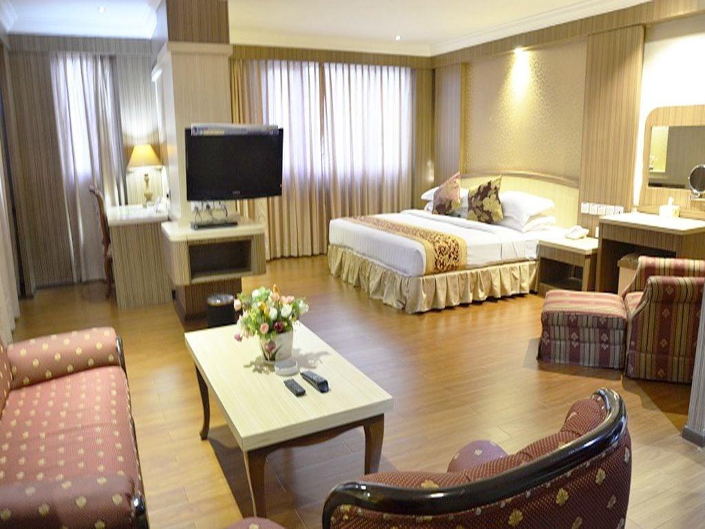 Formosa Hotel Batam Esterno foto