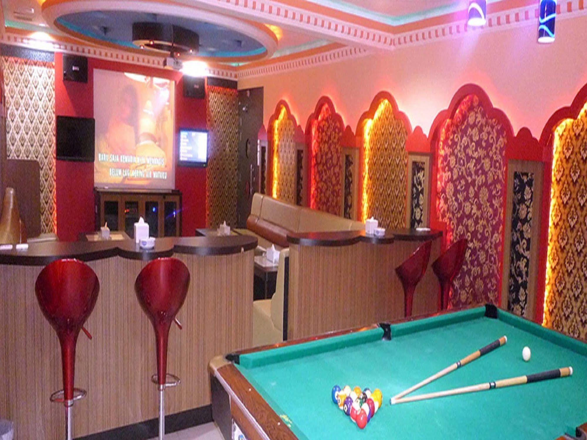 Formosa Hotel Batam Esterno foto